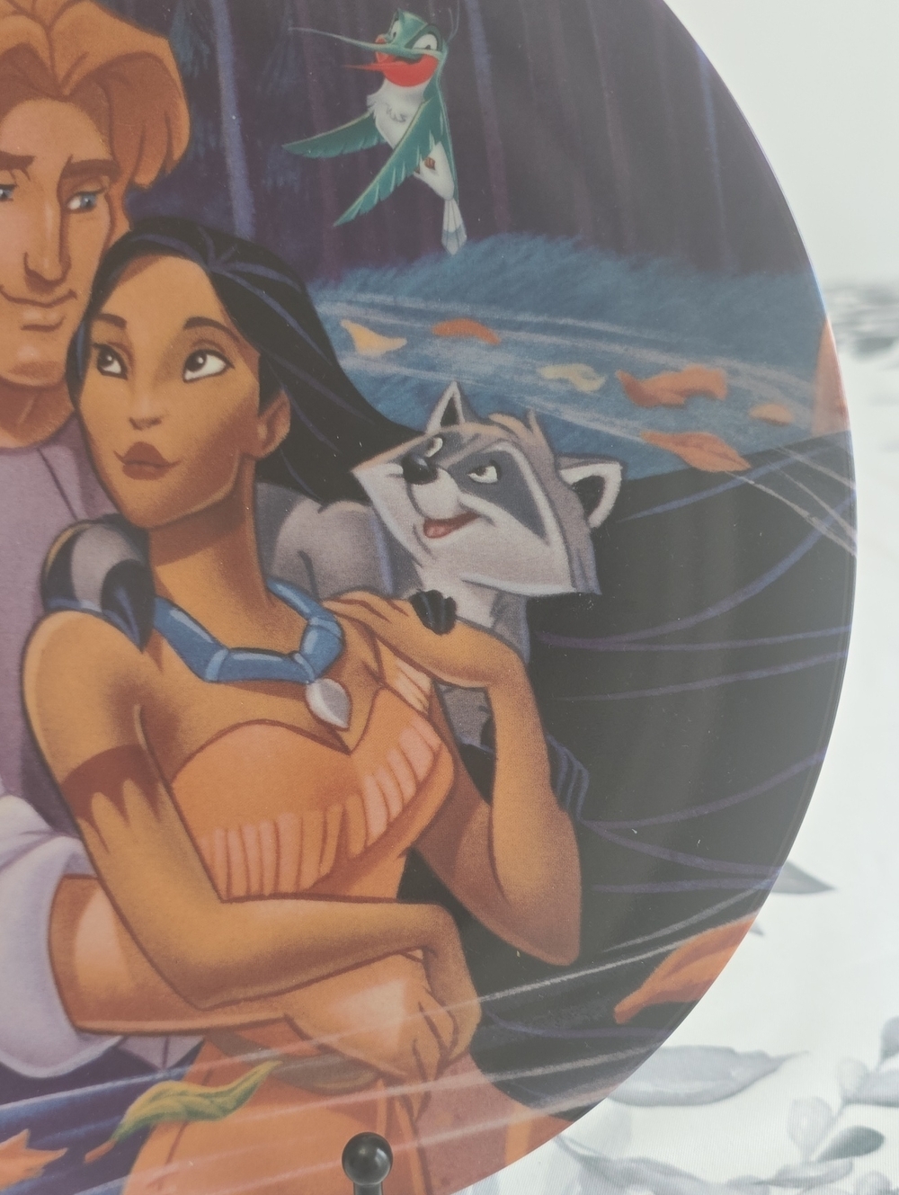 Vintage Disney Pocahontas Collector's Plate Walt Disney Theme Parks & Resorts - Picture 4 of 8